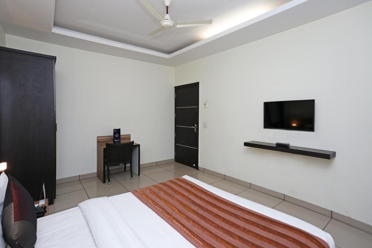 Capital O 1391 Hotel Pushpa Vilas Ghaziabad Luaran gambar
