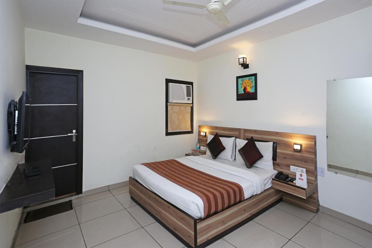 Capital O 1391 Hotel Pushpa Vilas Ghaziabad Luaran gambar