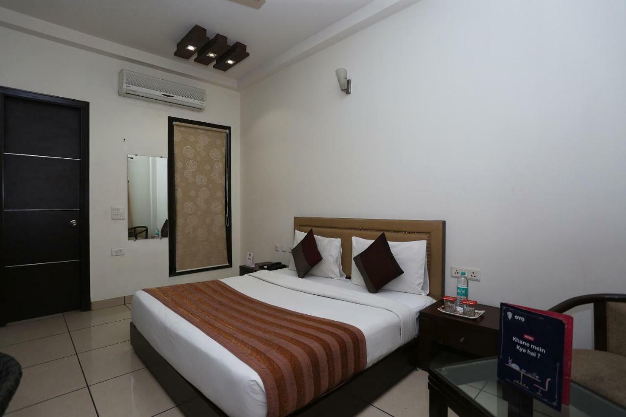Capital O 1391 Hotel Pushpa Vilas Ghaziabad Luaran gambar