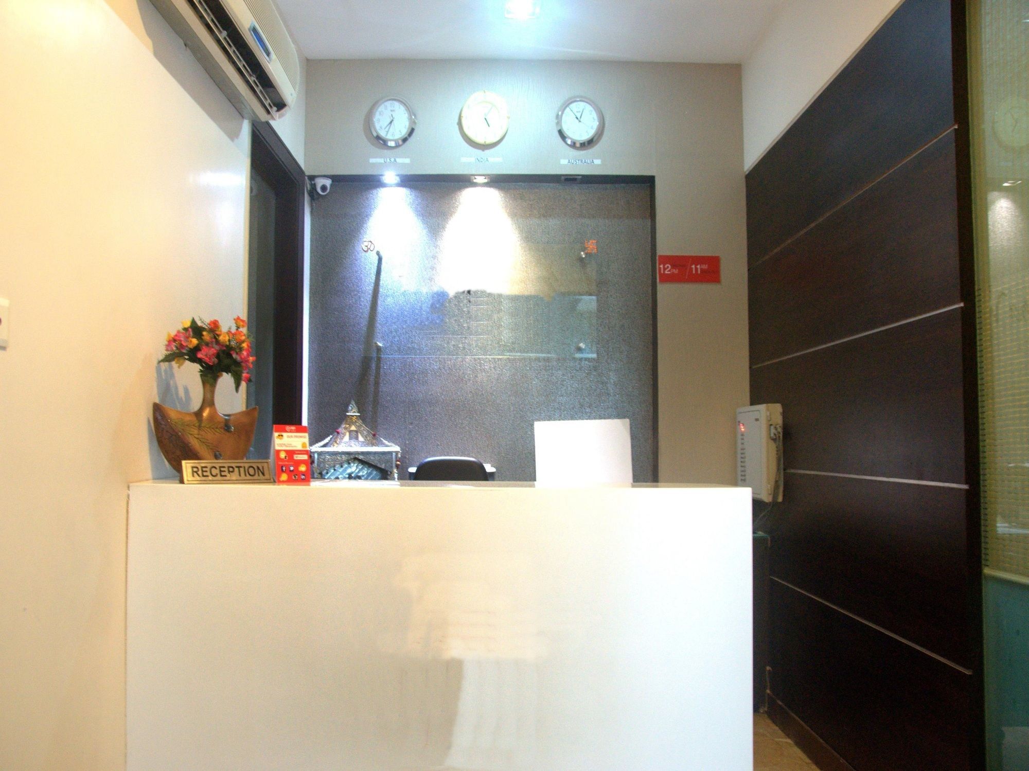 Capital O 1391 Hotel Pushpa Vilas Ghaziabad Luaran gambar