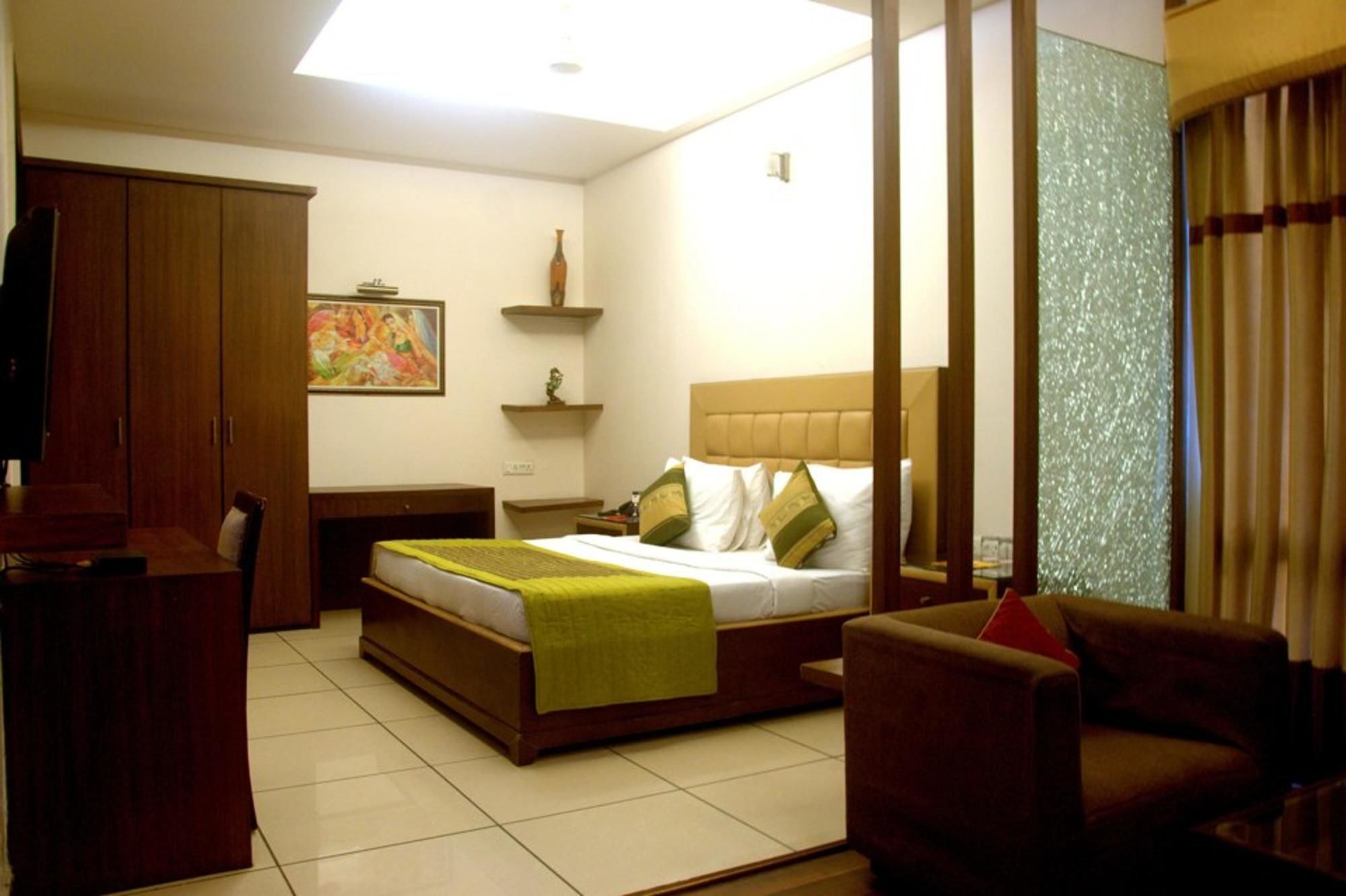 Capital O 1391 Hotel Pushpa Vilas Ghaziabad Luaran gambar